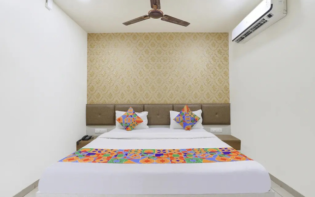 FabHotel Bharosa Inn