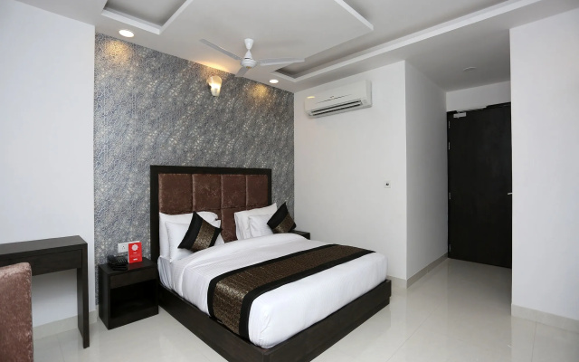 OYO 14769 Hotel Belmonk