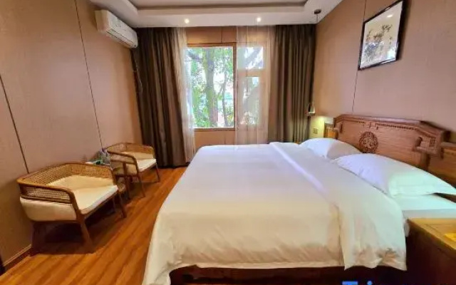 Langshan Homestay (Caiyun City)