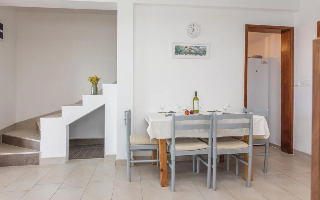 Amazing Home in Maslenica With 4 Bedrooms