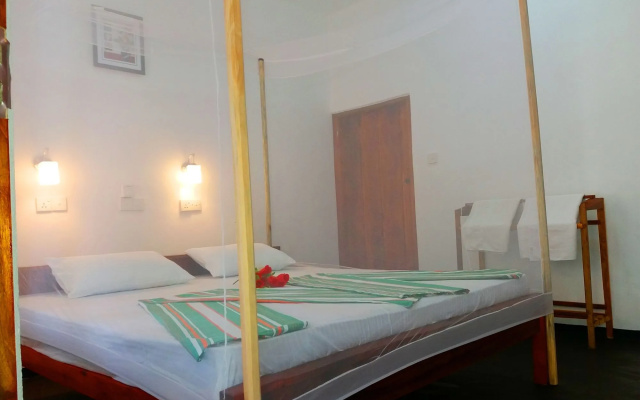 Beach Wave Hotel