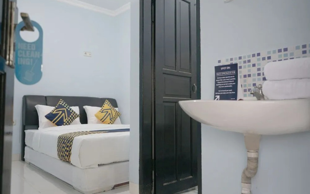 SPOT ON 2330 Pondok Grand Mamoa