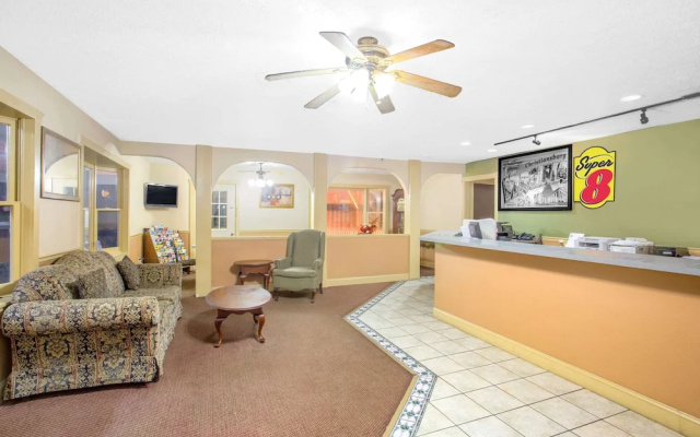 Super 8 Christiansburg