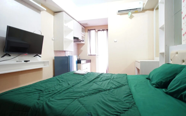 Puspita Green Lake View Apartment