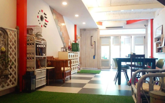 Tainan Dear House