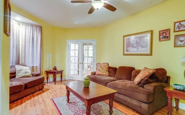 Spacious Lakefront Apt w/ Deck in Fayetteville!