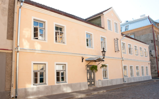 Отель Oldhouse Hostel Эстония, Таллин - - забронировать отель Oldhouse Hostel, цены и фото номеров вид на фасад