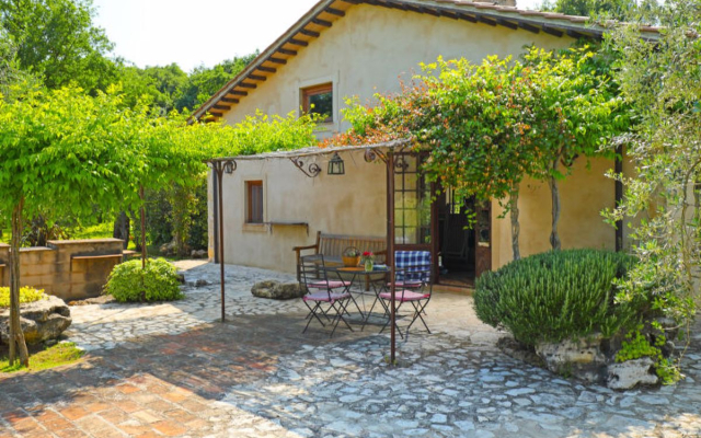 House Nest Penna In Teverina