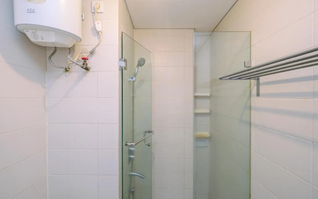 Elegant And Comfy 1Br Apartment At Woodland Park Residence