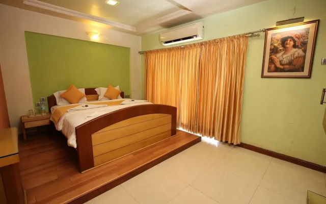 Hotel Kohinoor Square