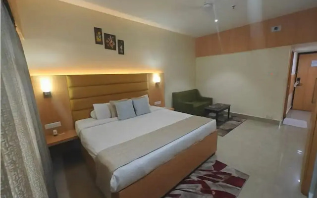 Hotel Radhika Regency