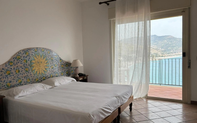 Bay Palace Mazzaro'