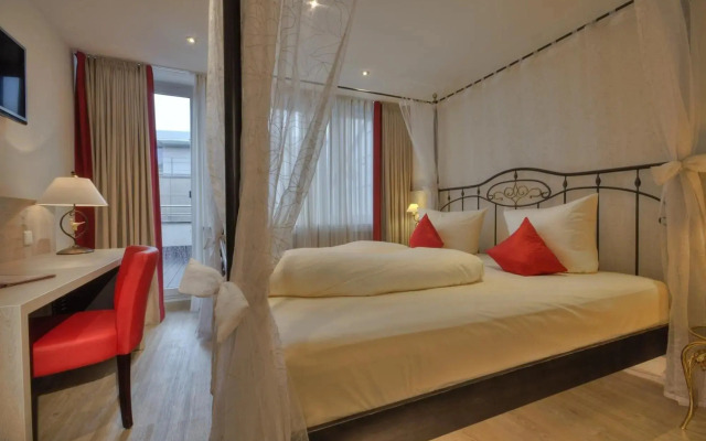 Hotel Condor