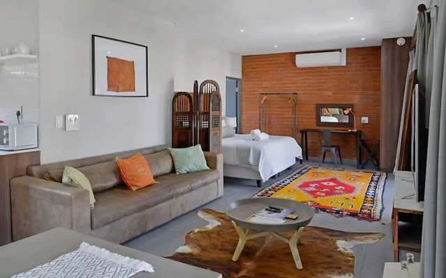 Stylish Penthouse Heart of the City by Ctha