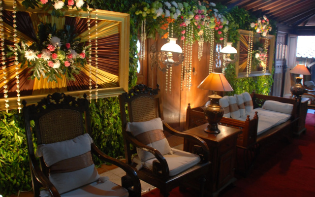 Joglo Plawang Villa & Resort