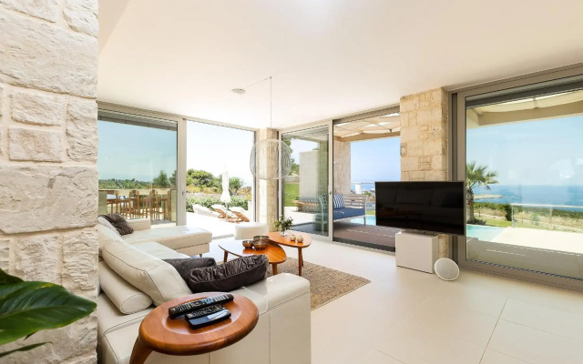 Villa Elias