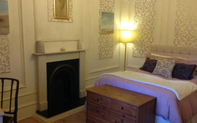 Victoria House B&B
