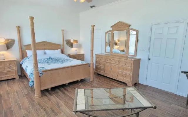 Chris Beach Pool Townhome