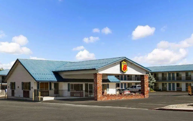 Super 8 By Wyndham Susanville