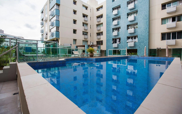 Apto em cond. com piscina, Lago Norte - PLN0415