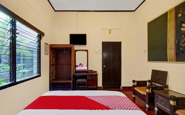 OYO 90676 Oryza Hotel
