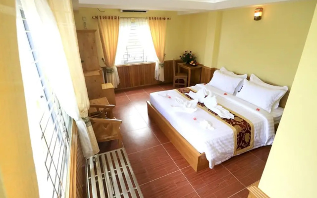 Golden Gum Kino Hotel Nyaung Shwe