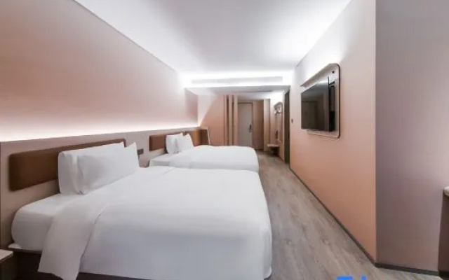 HanTing Hotel (Zhongshan Xingzhong Plaza Traditional Chinese Medicine Hospital)