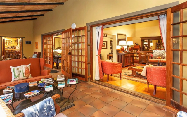 Riverside Lodge