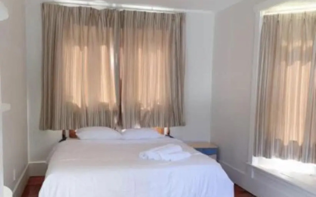 ARent - Serviced House -7a Rangiatea Road