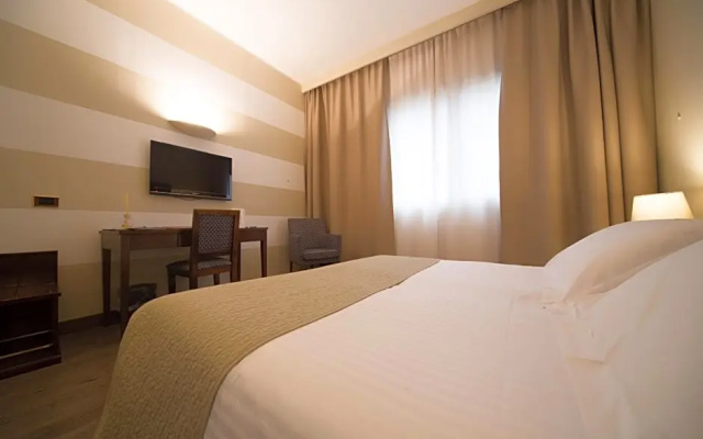 Hotel Motel Ascot