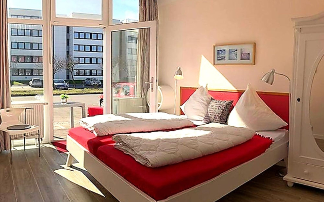 Coastal Apartment With Balcony