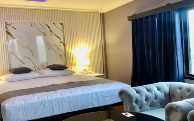 Hot In Hotel