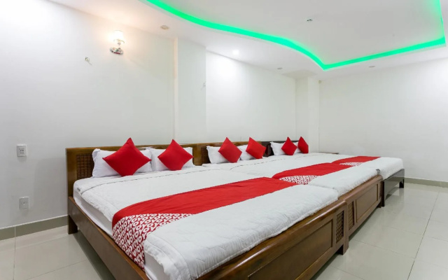 OYO 159 Ruby Hotel