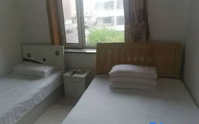 Yichun Xinxin Fashion Inn
