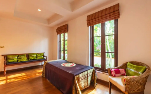 Beautiful 4 Bedroom Bali Style Villa S4