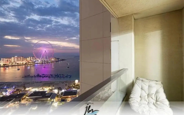 Beachside JBR Stay with Sea Views