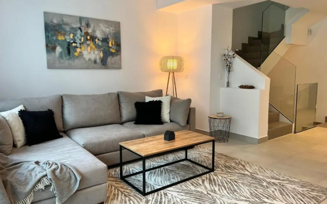 New 3 bed townhouse Estepona beachside