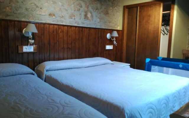Hotel y Apartamentos El Camín