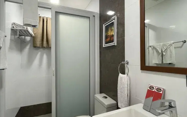 Sarojus Farmview Hotel