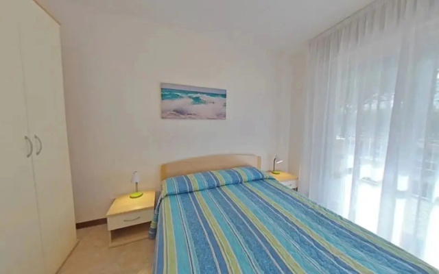 Bright Retreat With Swimming Pool