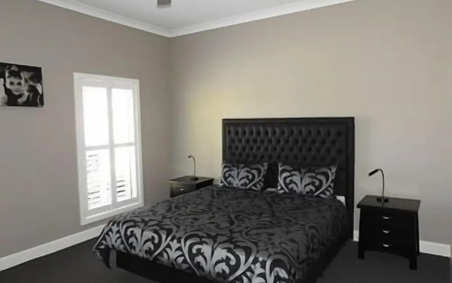 Barklysuites Apartments