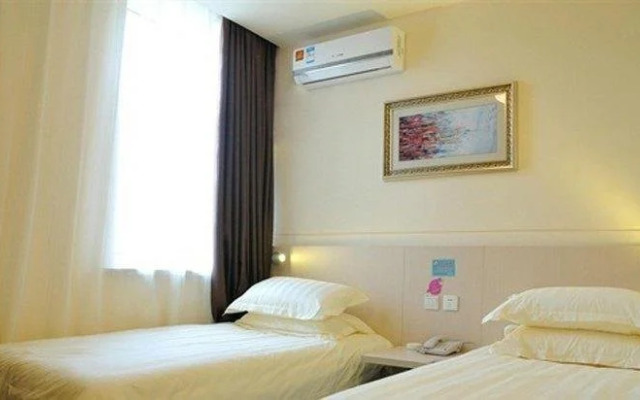 Dongcheng Business Hotel