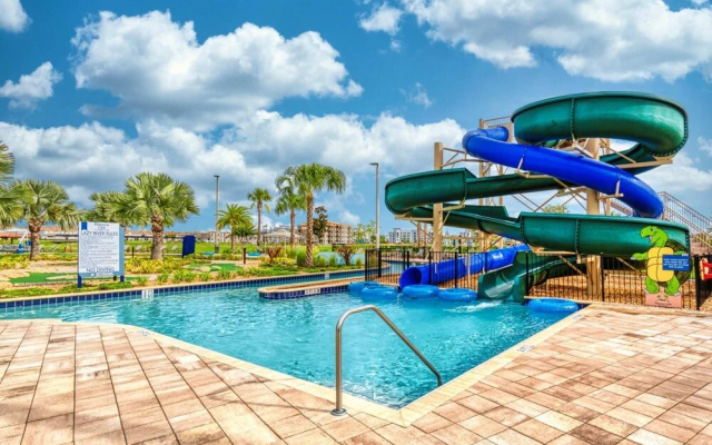 Luxury Storey Lake Retreat - Spacious Disney-near