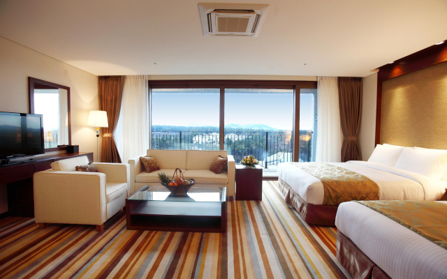 Raon Hotel & Resort