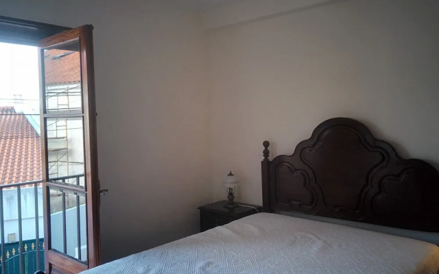 Lá em Cima