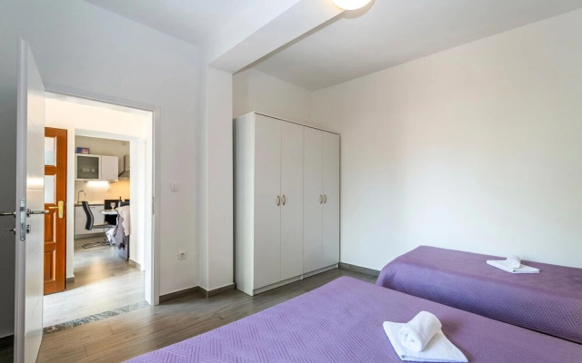 Awesome Apartment in Jasenice With 2 Bedrooms and Wifi