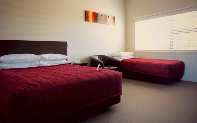 Amity Court Motel
