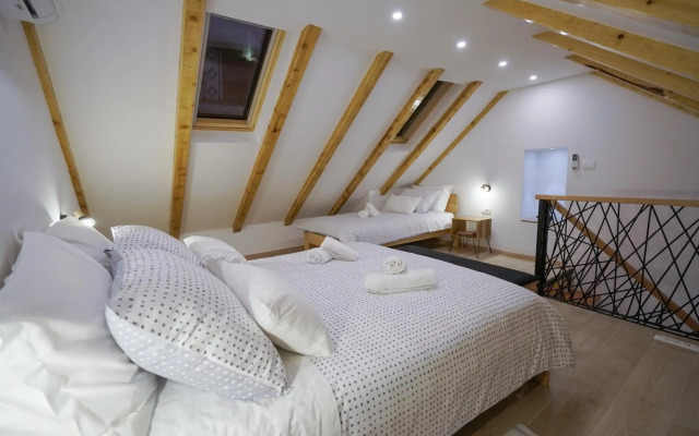 Apartment Ispod ure