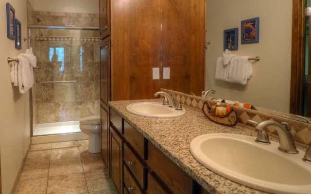 Mystic Blue - 3 Br Townhouse