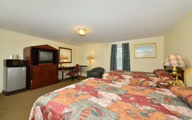 Sandwich Lodge & Resort